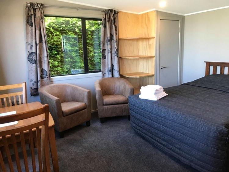 Riverton Holiday Park Екстериор снимка