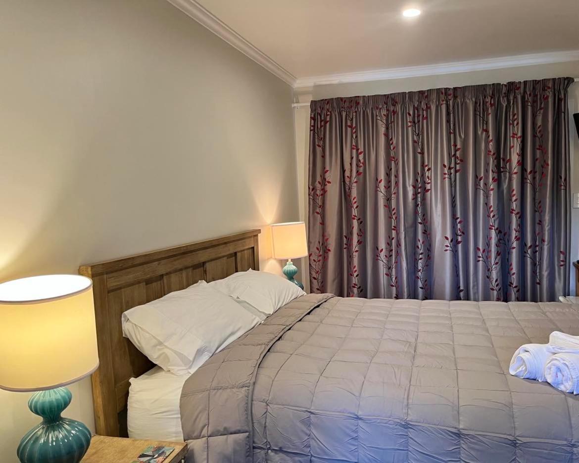 Riverton Holiday Park Екстериор снимка